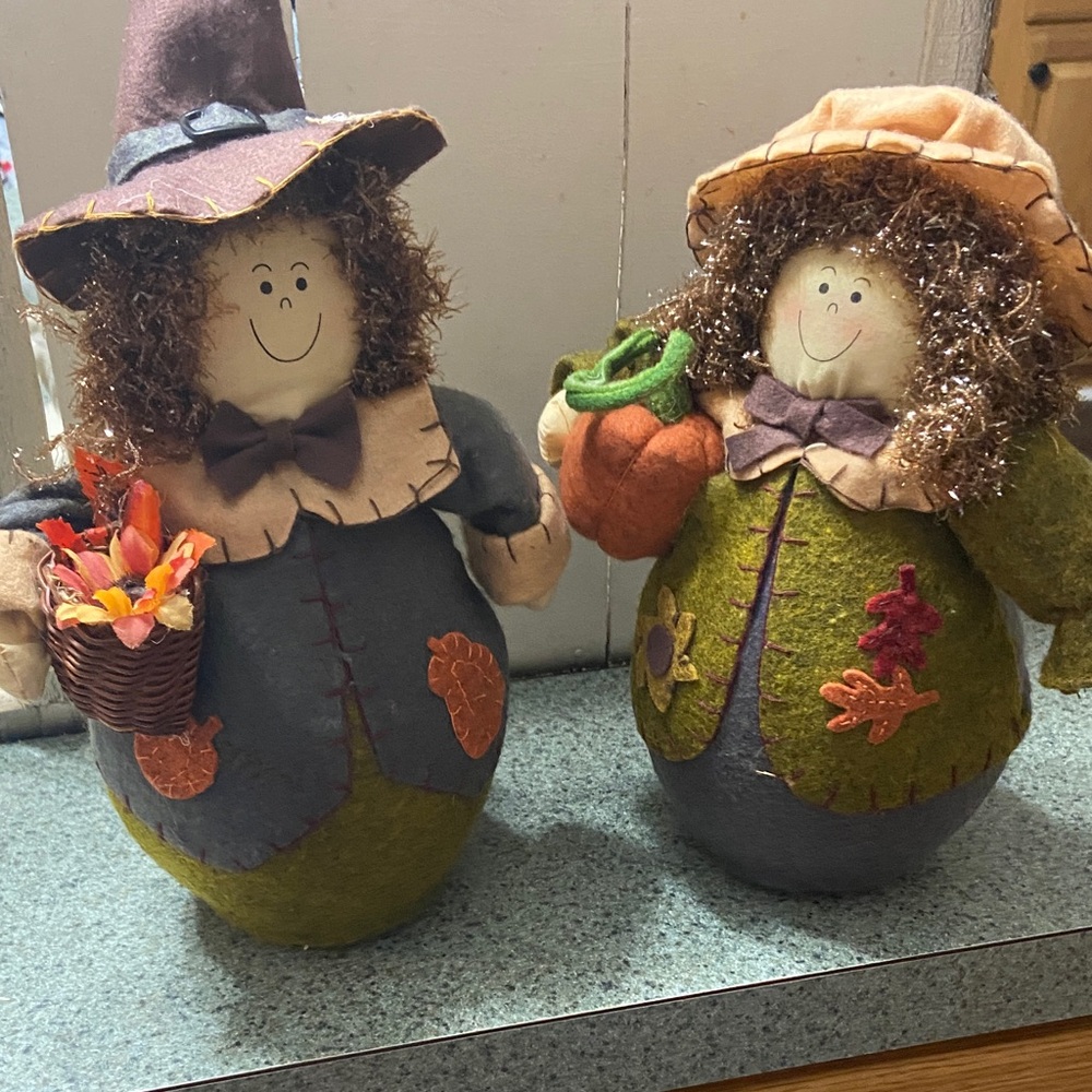 Vintage Main Joy Whimsical Scarecrow Duo with Green and Brown Accents